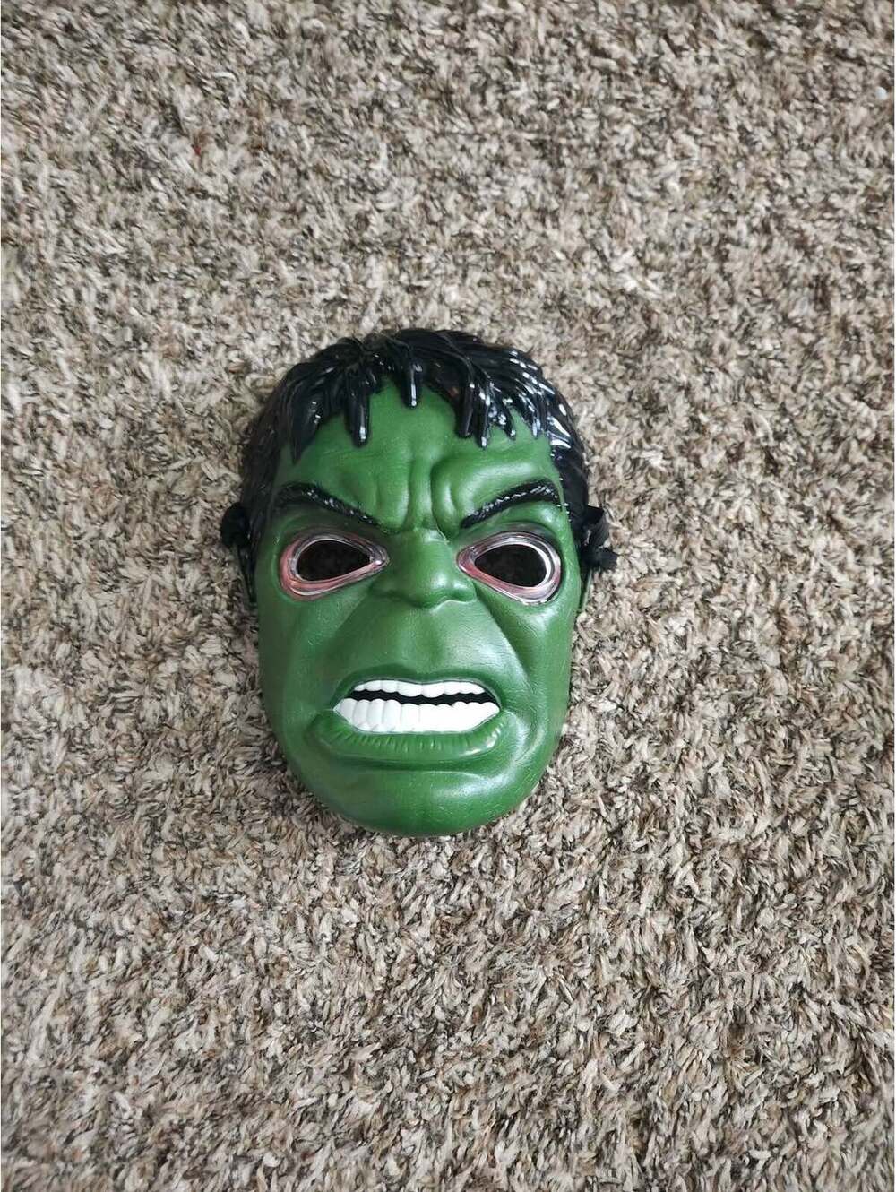 Hulk mask- great for Halloween. can fit an adult or child.